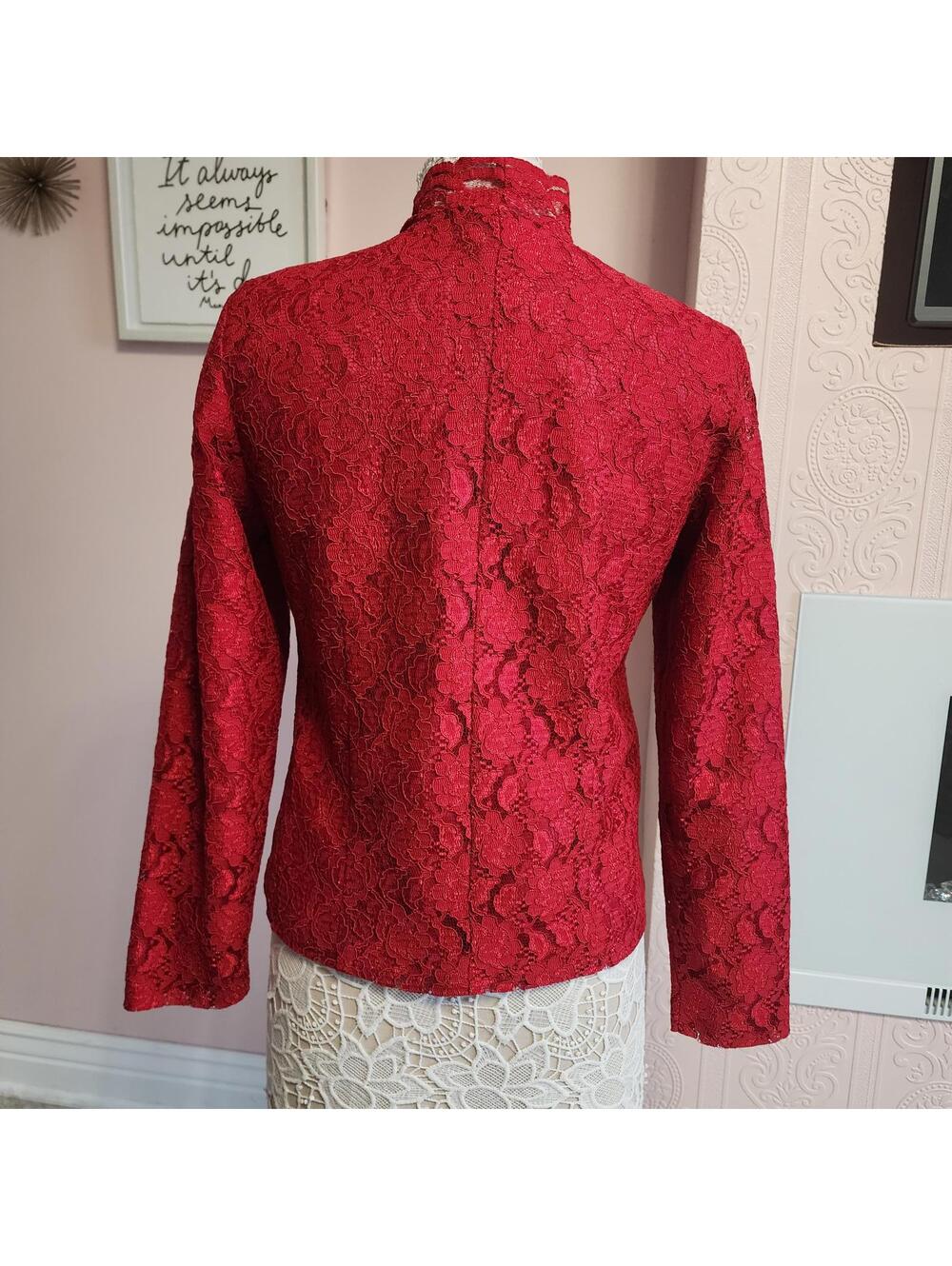 LKNW Karen Scott red lace fully lined V-neck top/jacket lined PS small petite - Picture 4 of 5
